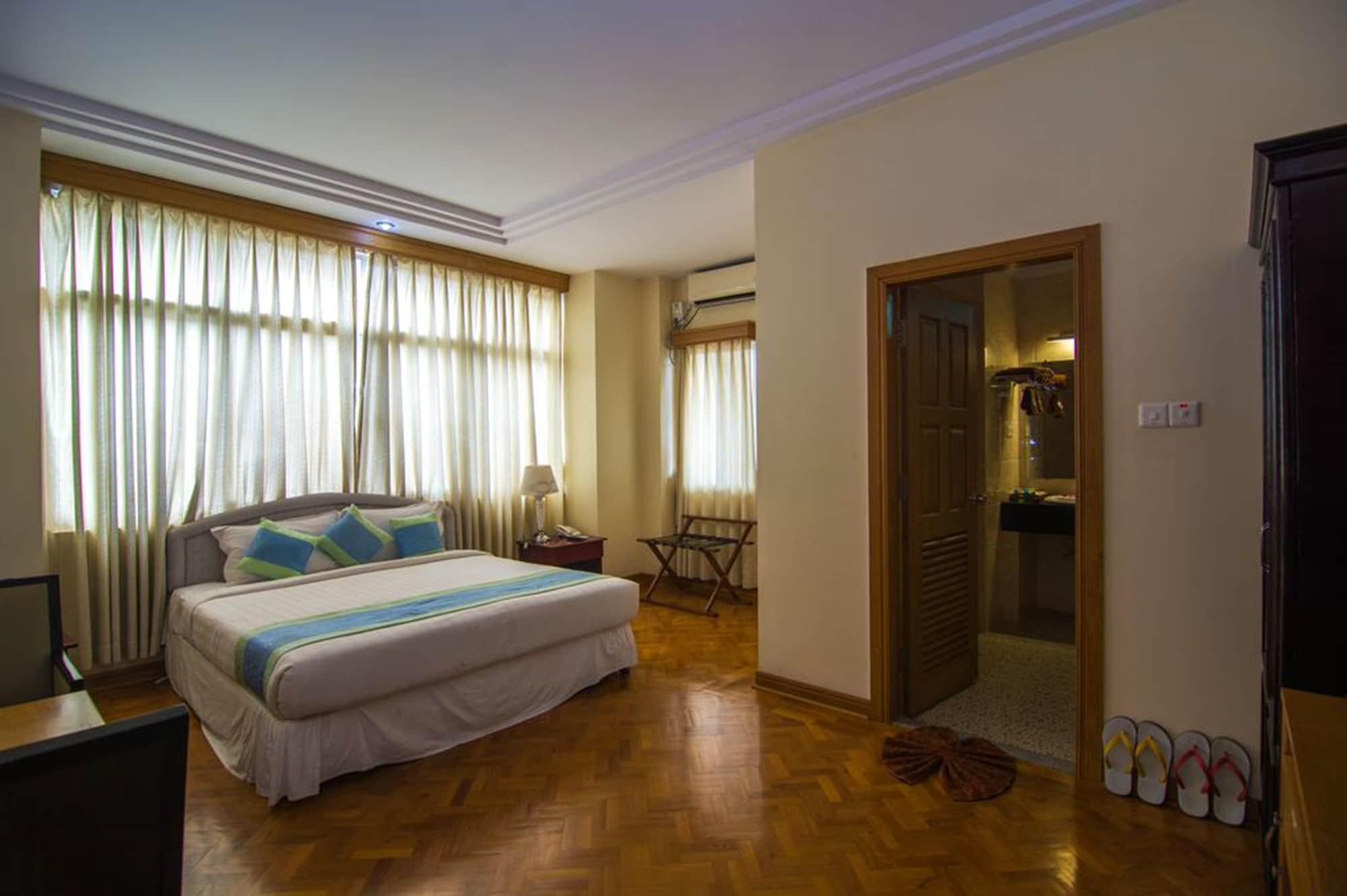 Royal Inlay Hotel Nyaung Shwe Extérieur photo