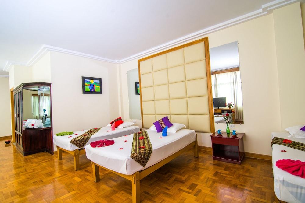 Royal Inlay Hotel Nyaung Shwe Extérieur photo
