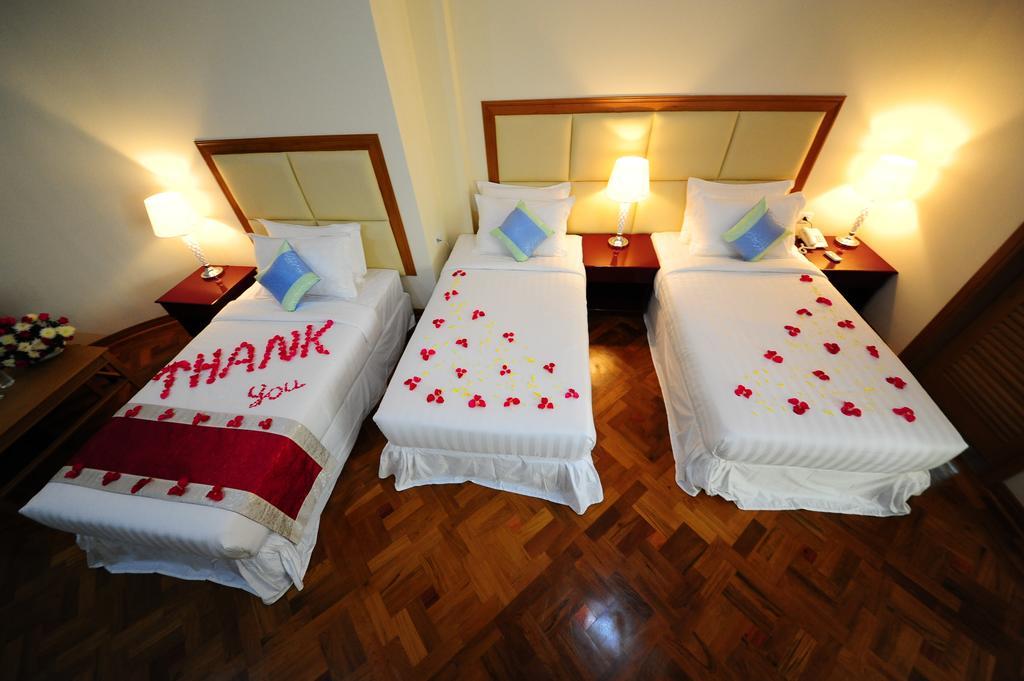 Royal Inlay Hotel Nyaung Shwe Extérieur photo