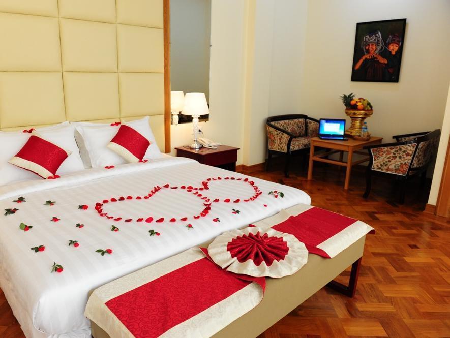 Royal Inlay Hotel Nyaung Shwe Extérieur photo