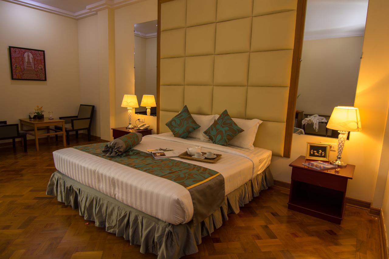 Royal Inlay Hotel Nyaung Shwe Extérieur photo