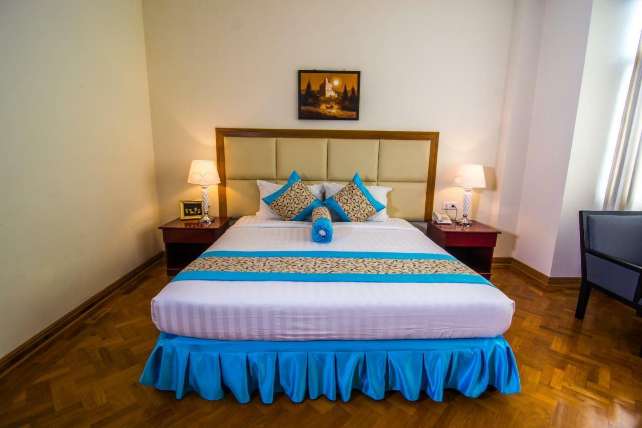 Royal Inlay Hotel Nyaung Shwe Extérieur photo