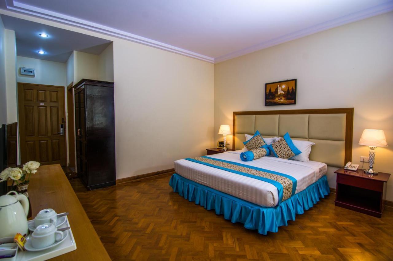 Royal Inlay Hotel Nyaung Shwe Extérieur photo