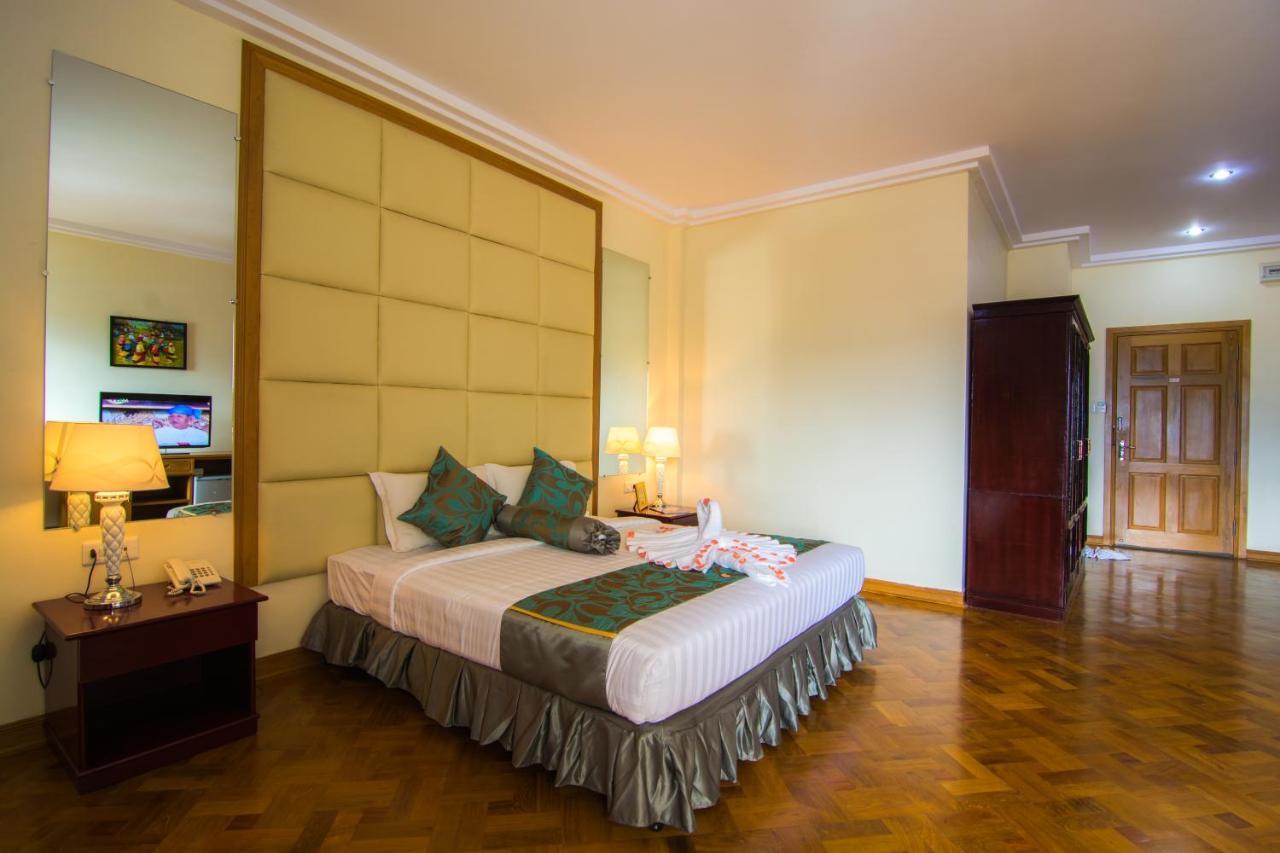 Royal Inlay Hotel Nyaung Shwe Extérieur photo